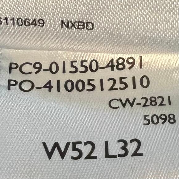 Levi’s 550 jeans men’s 52x32 Straight
Excellent Condition! - Picture 5 of 5